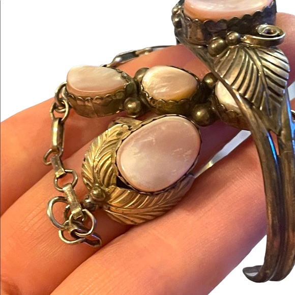 Vintage 1960s Sterling Silver Navajo marked MOP Squash Blossom slave Bracelet - Picture 11 of 16